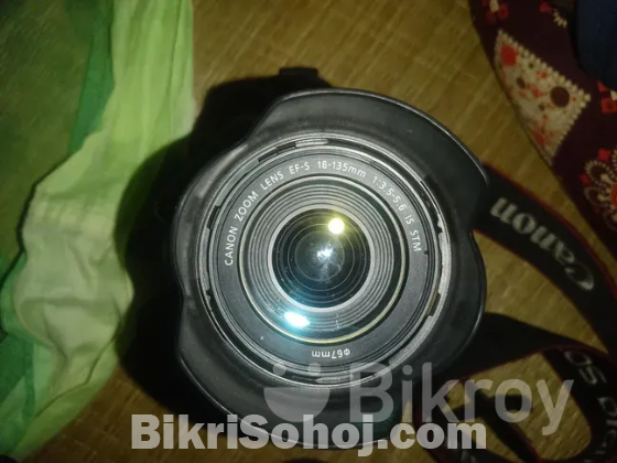 Canon 700D